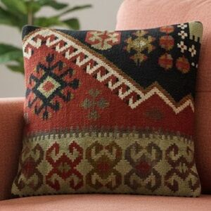 NEW VERY RARE POTTERY BARN KILIM PILLOWCASE Geometric Patterned Cushion Cover